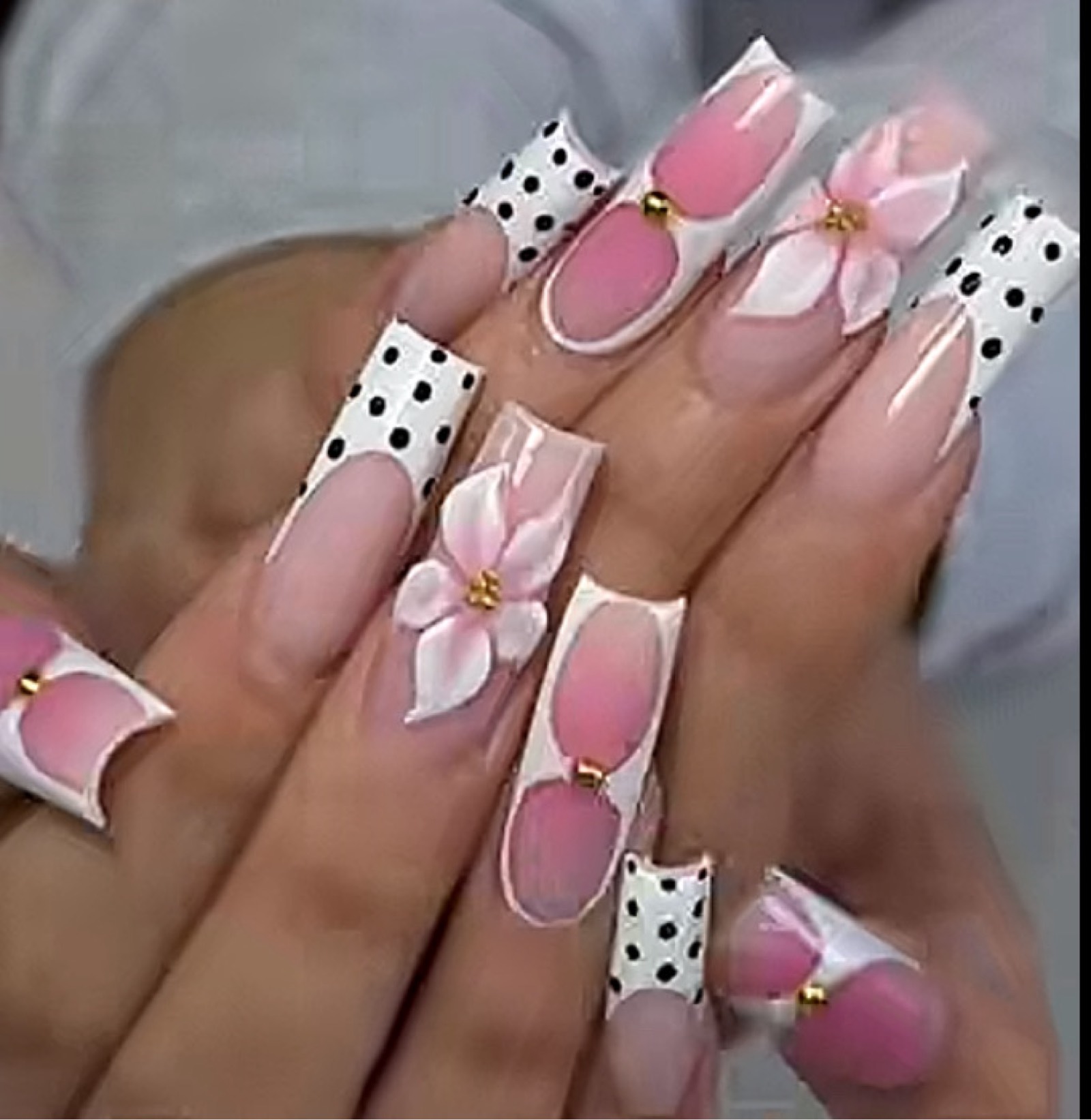 Press on Nails - 9