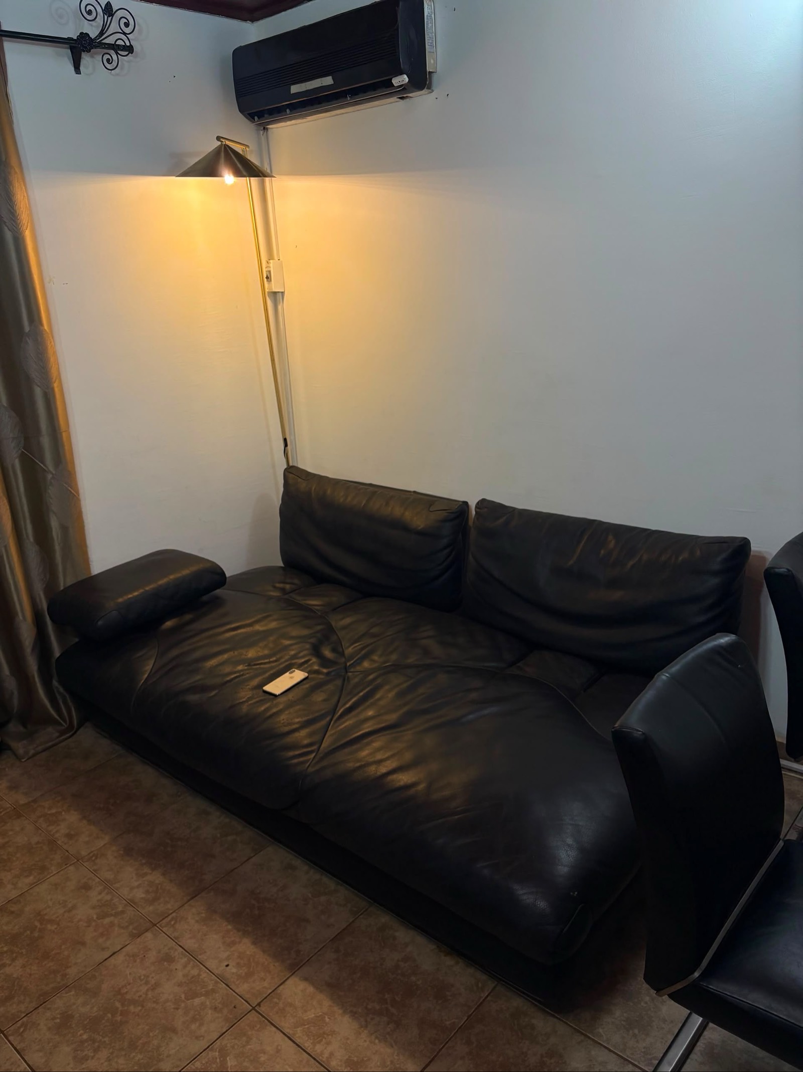 Salon - 3