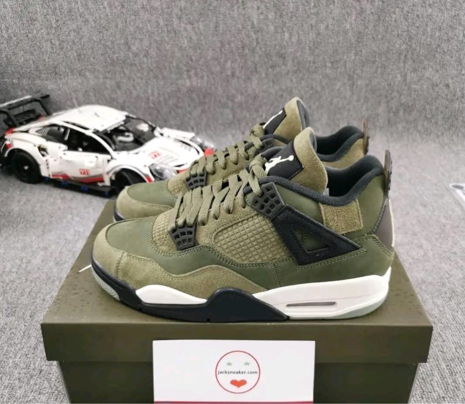 Jordan rétro 4💖      Qualité impeccable 👌           Disponible 38 à 45   NB: stock limité 🆘️ 🆘️ - 2