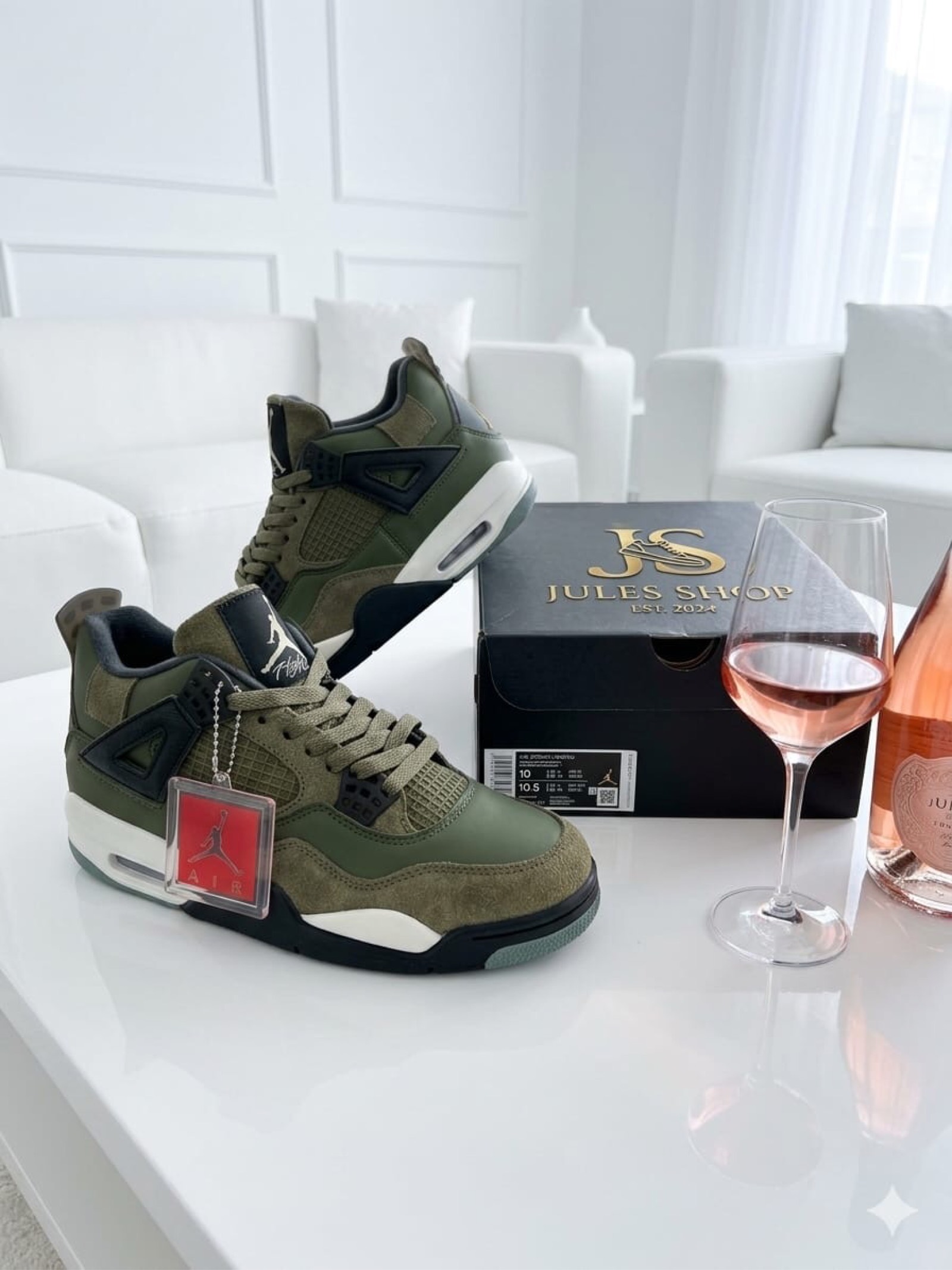 Jordan rétro 4💖      Qualité impeccable 👌           Disponible 38 à 45   NB: stock limité 🆘️ 🆘️ - 3
