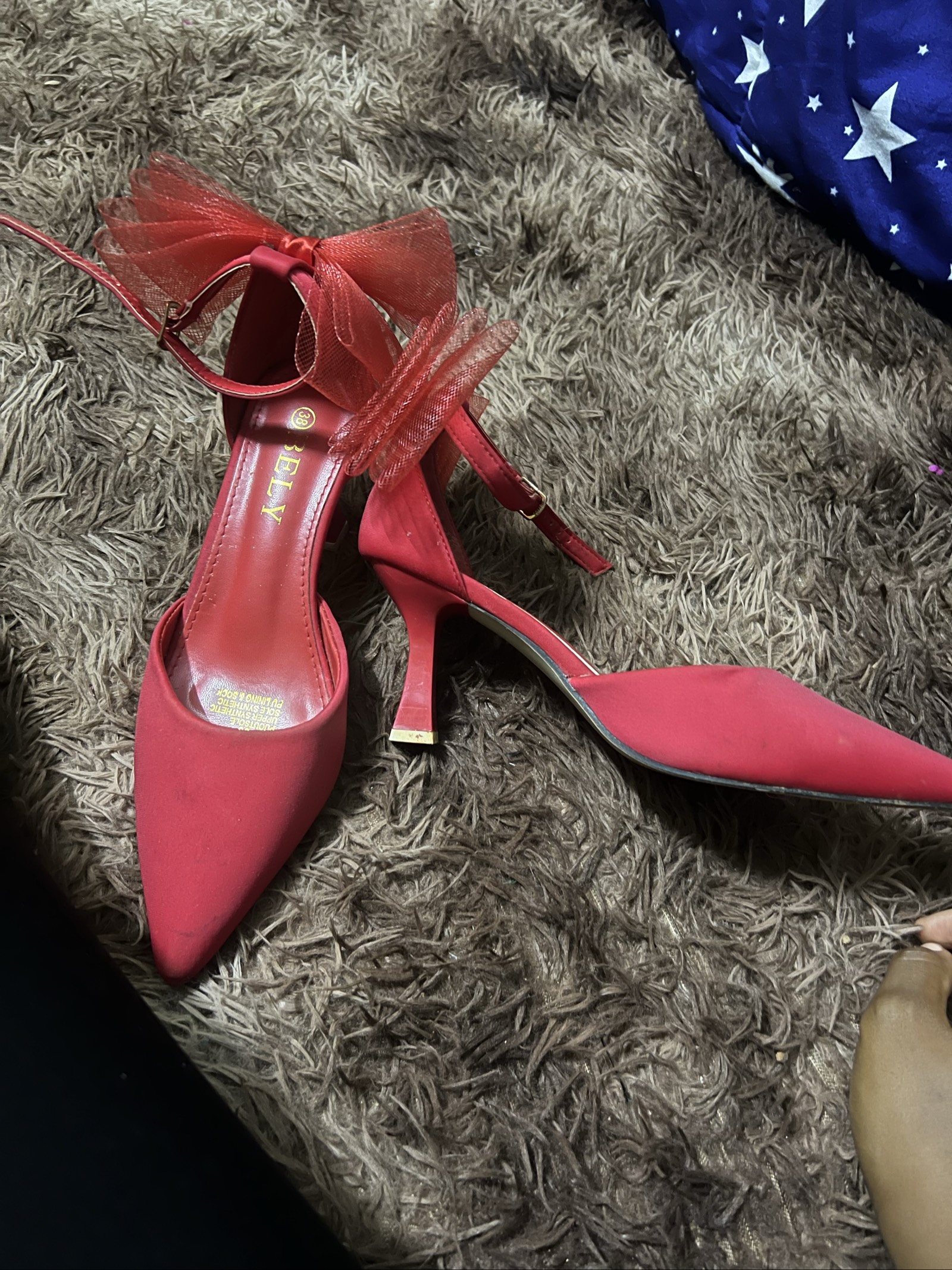 Red heels - 2