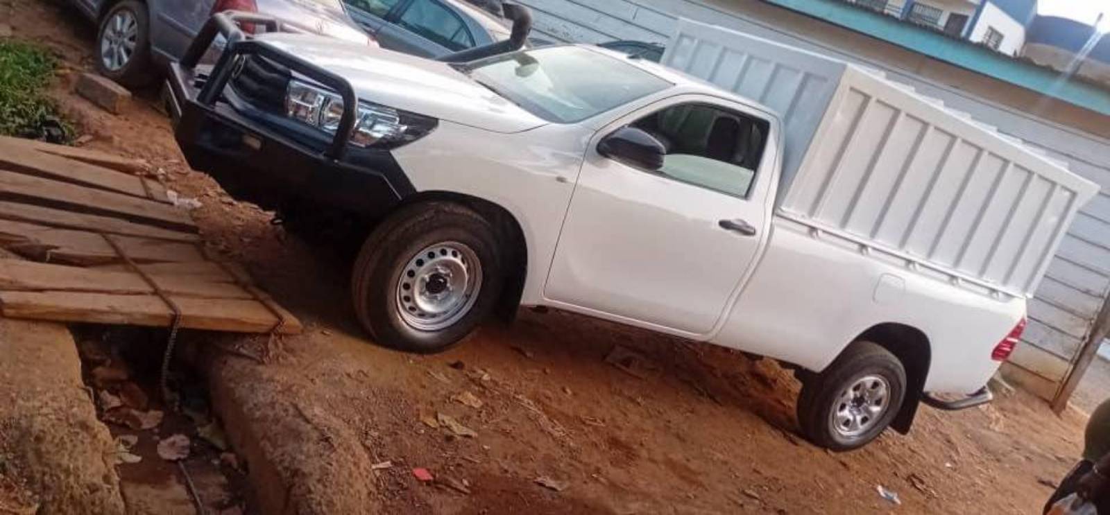 Toyota pickup Hilux 2018 - 3
