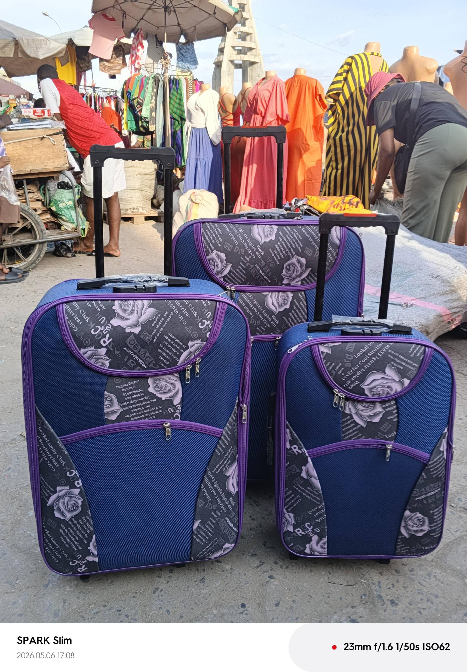 Ensemble de valise 3 en 1 tissu disponible,interessé ib:640132632 Douala🇨🇲 - 2
