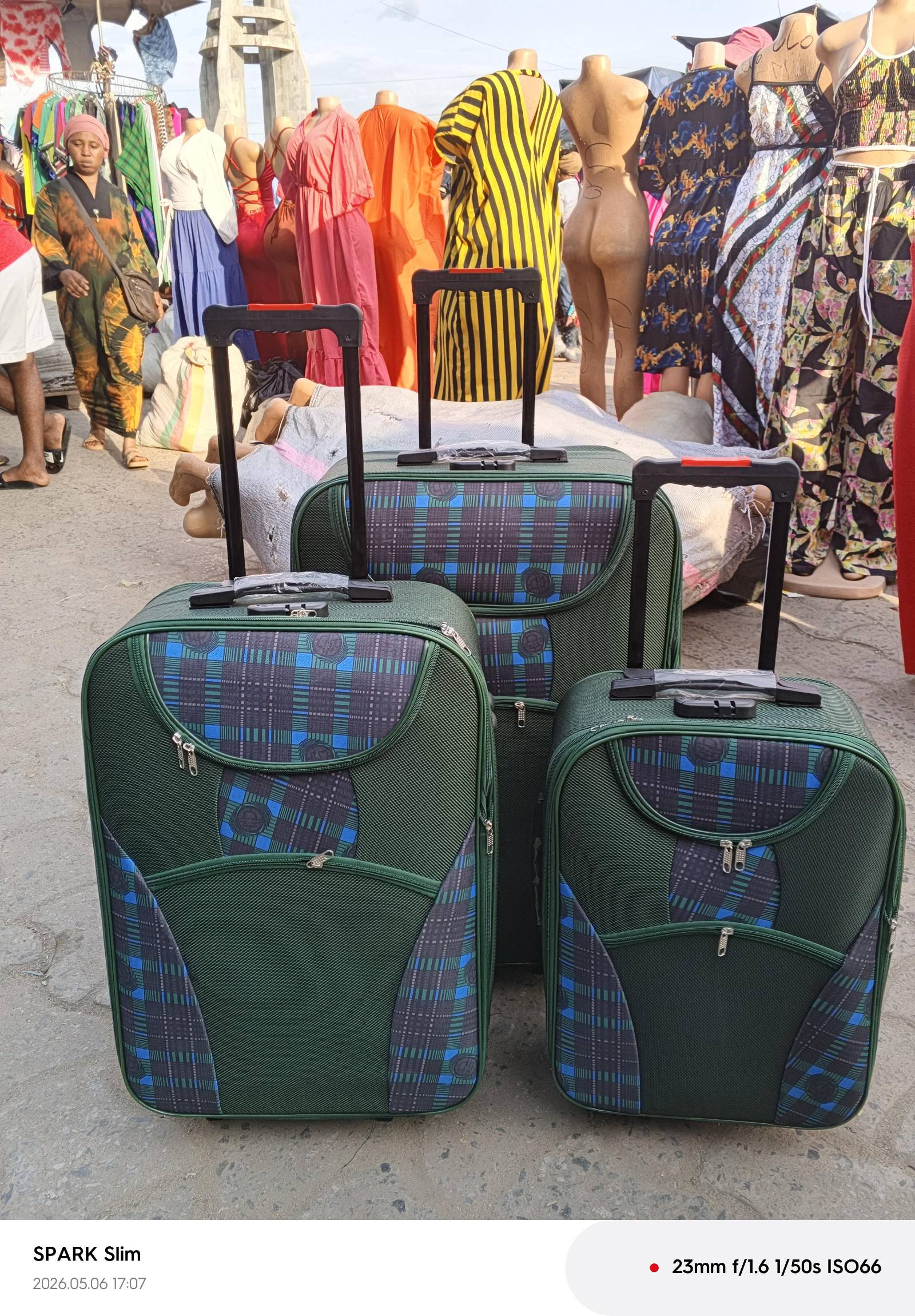 Ensemble de valise 3 en 1 tissu disponible,interessé ib:640132632 Douala🇨🇲 - 3