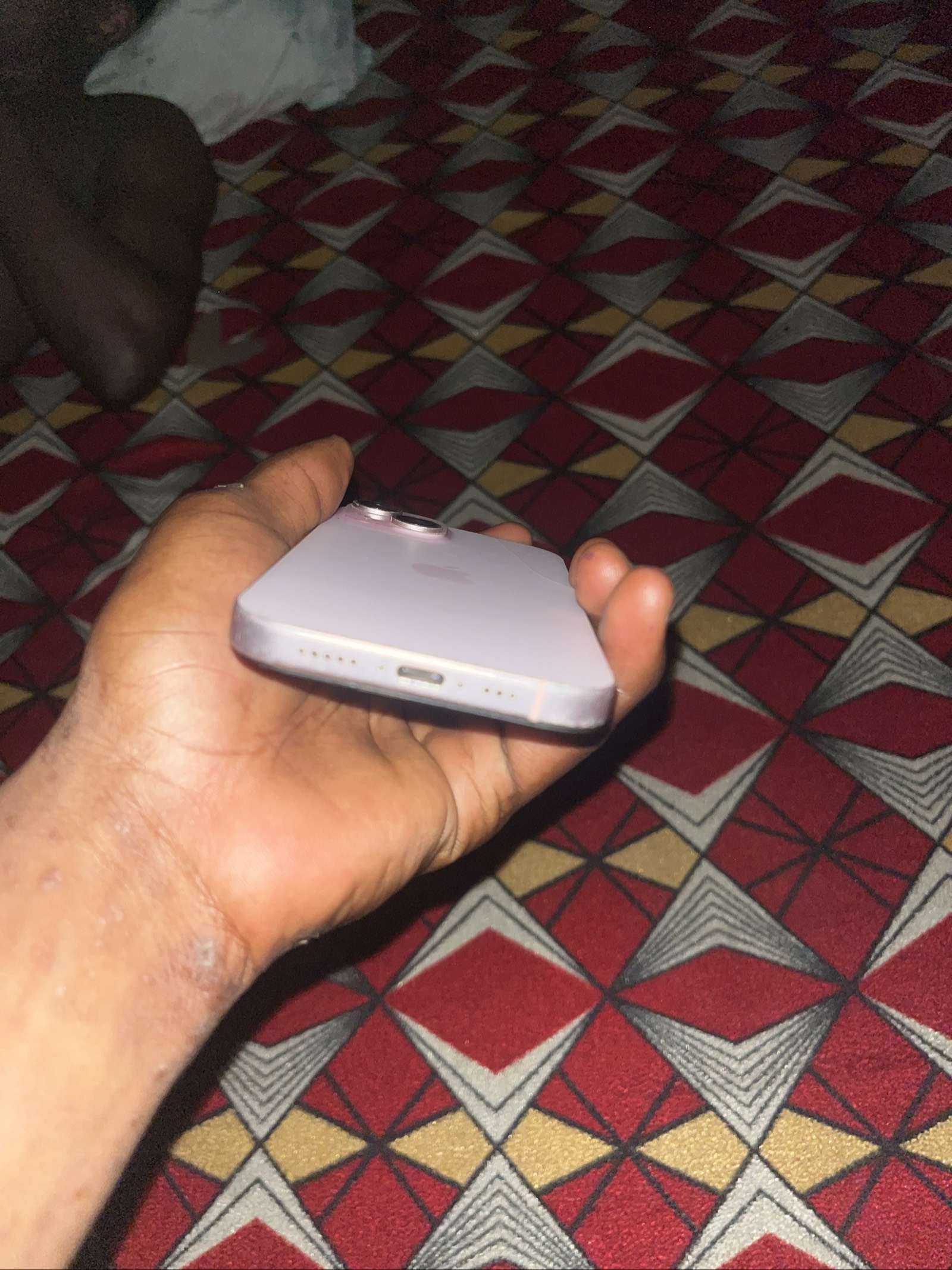 iPhone 15 - 5