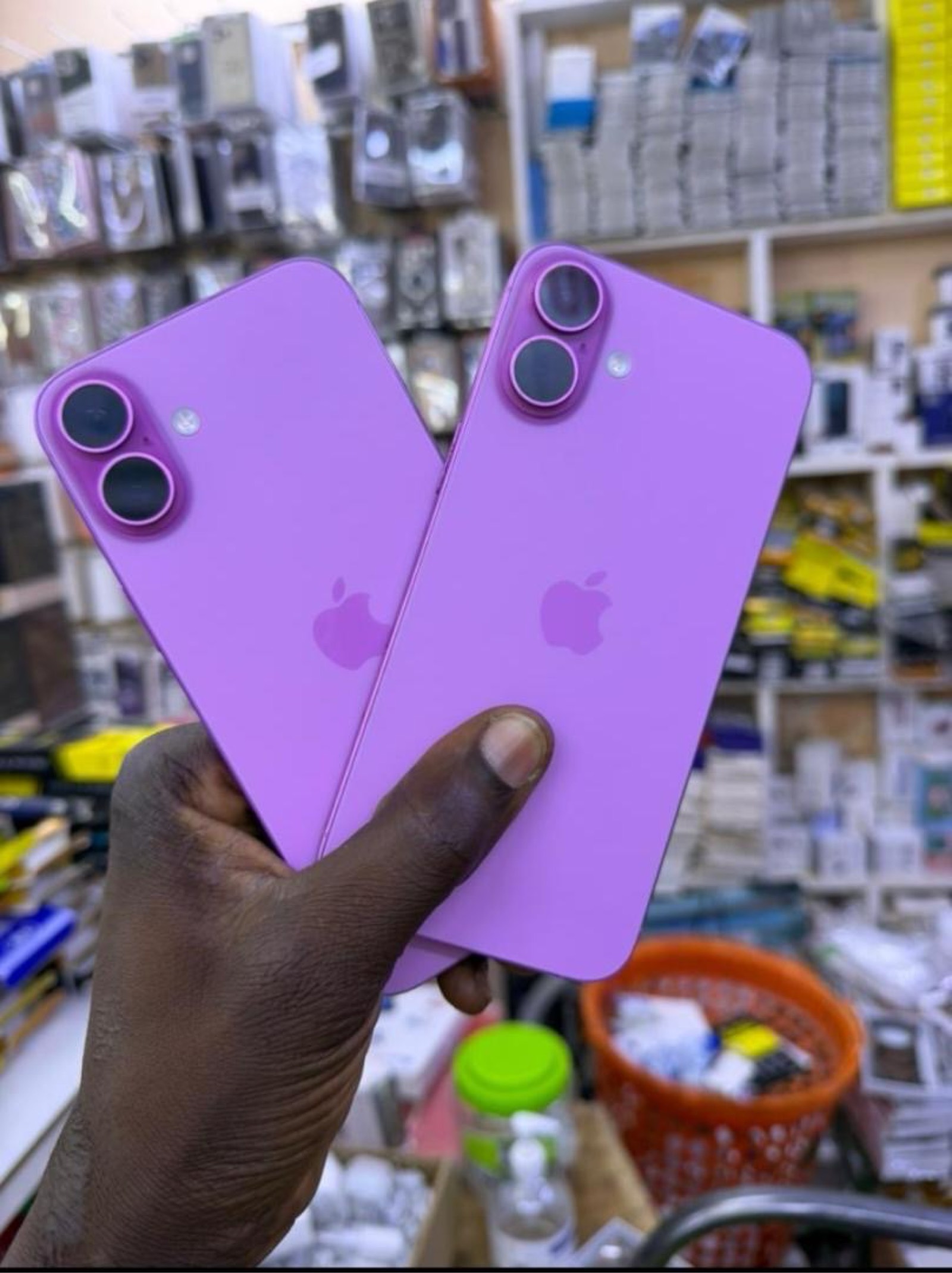 iPhone 16 Plus - 2
