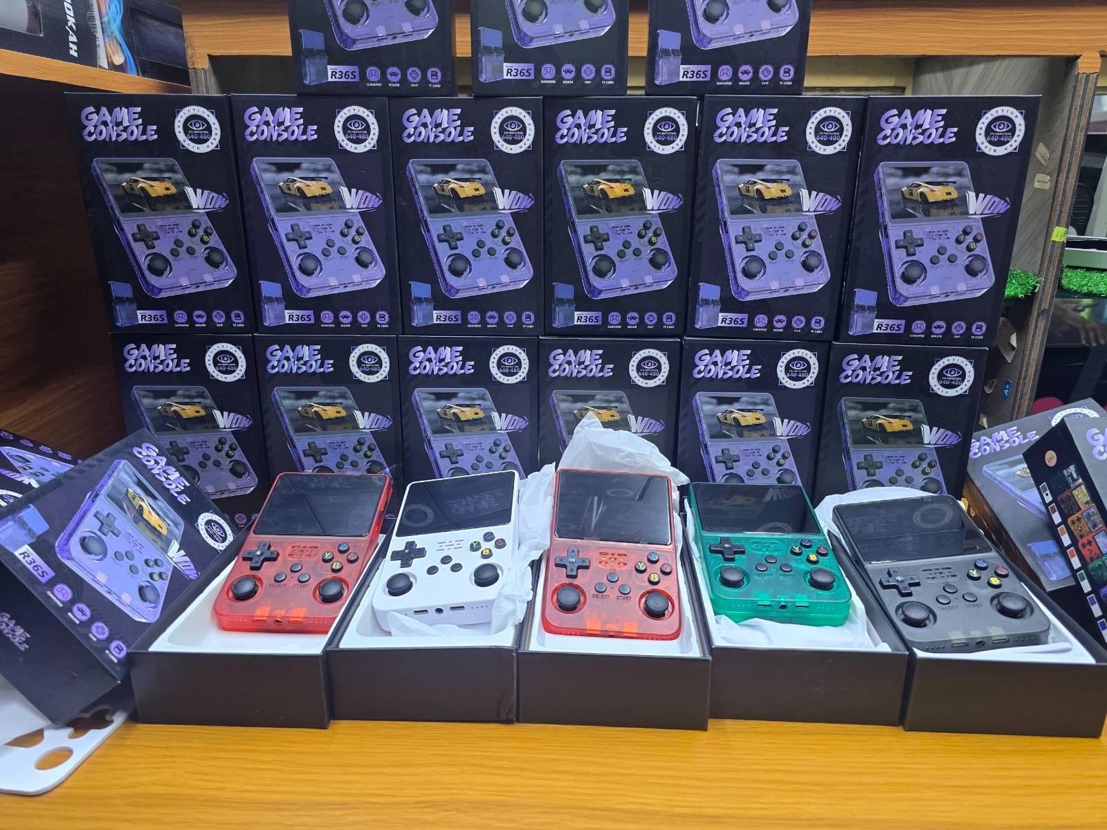 Consoles R36S