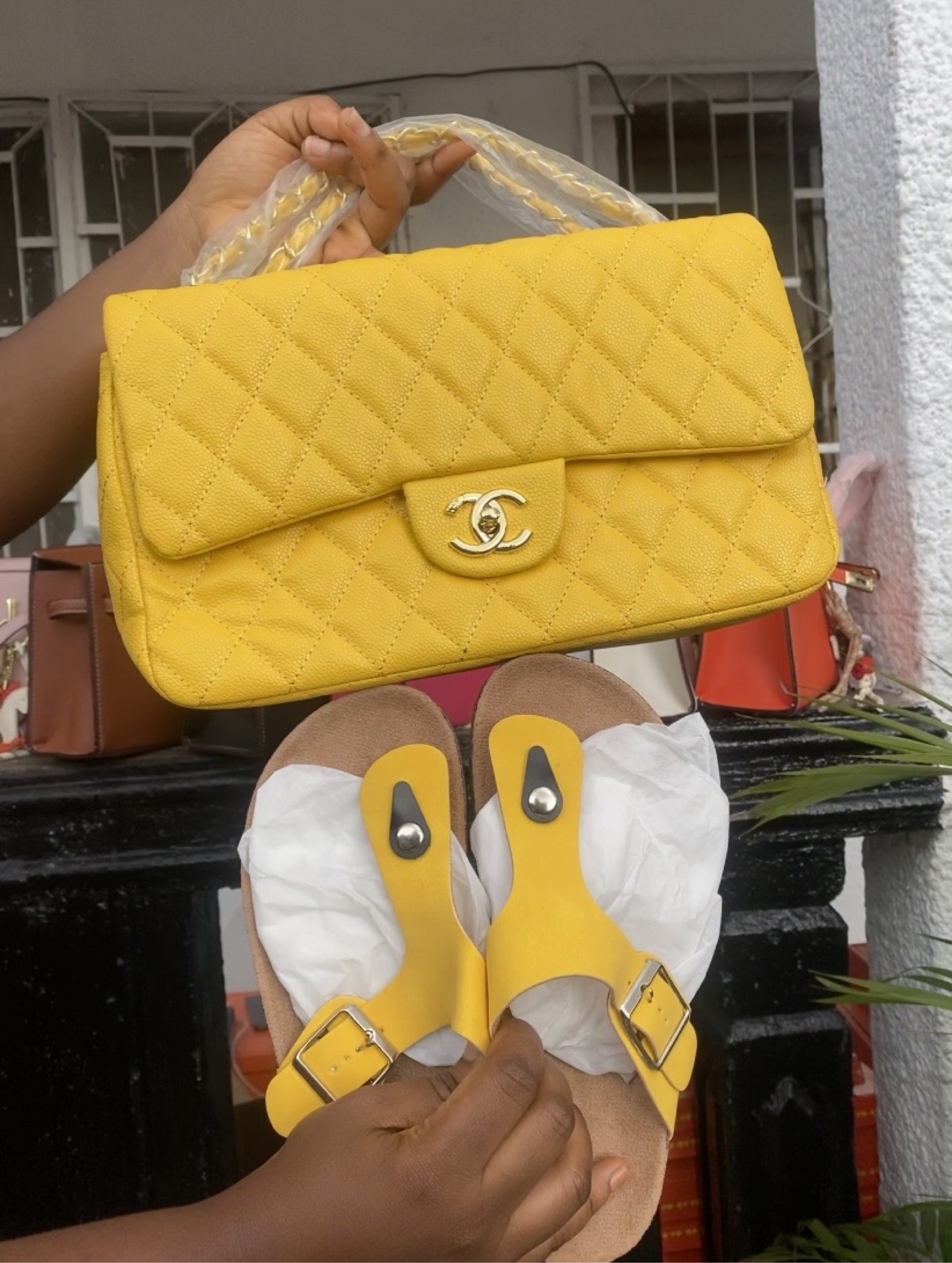 Sac et babouche disponible - 4