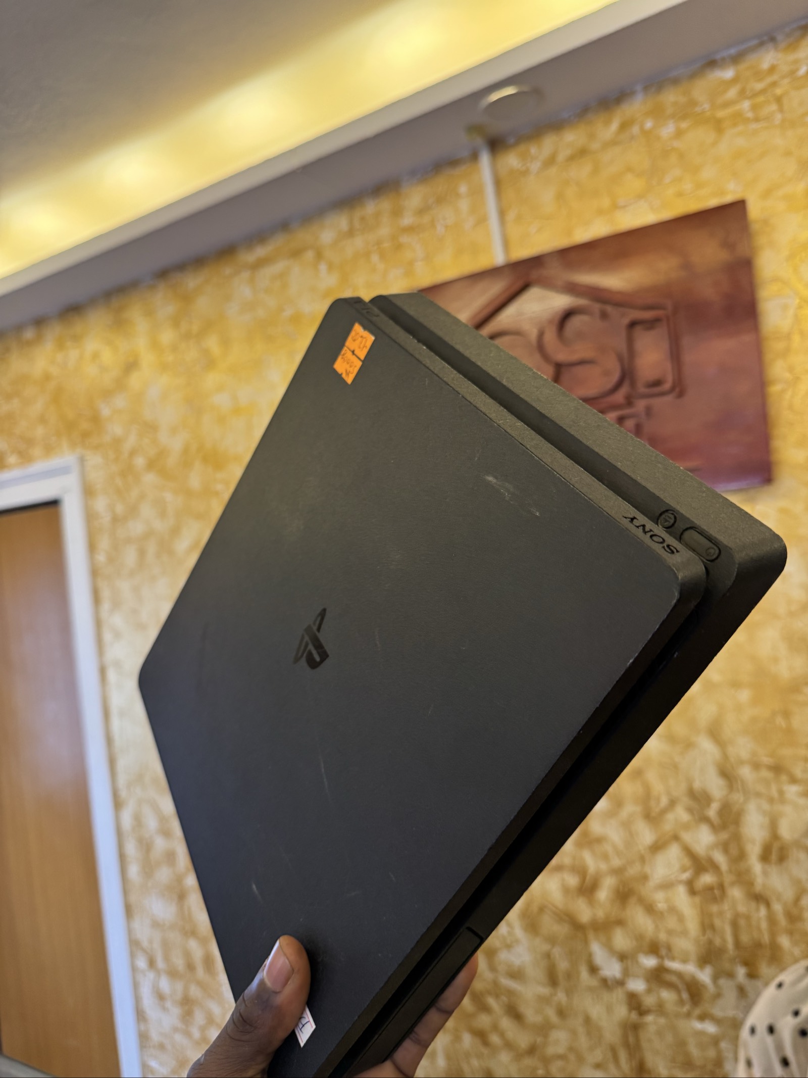 PS4 slim 500g et 1 téra - 2