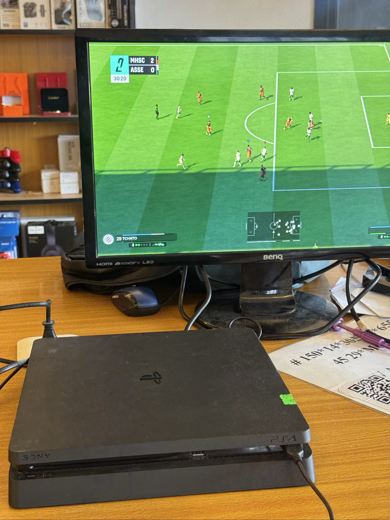 PS4 slim 500g et 1 téra - 3