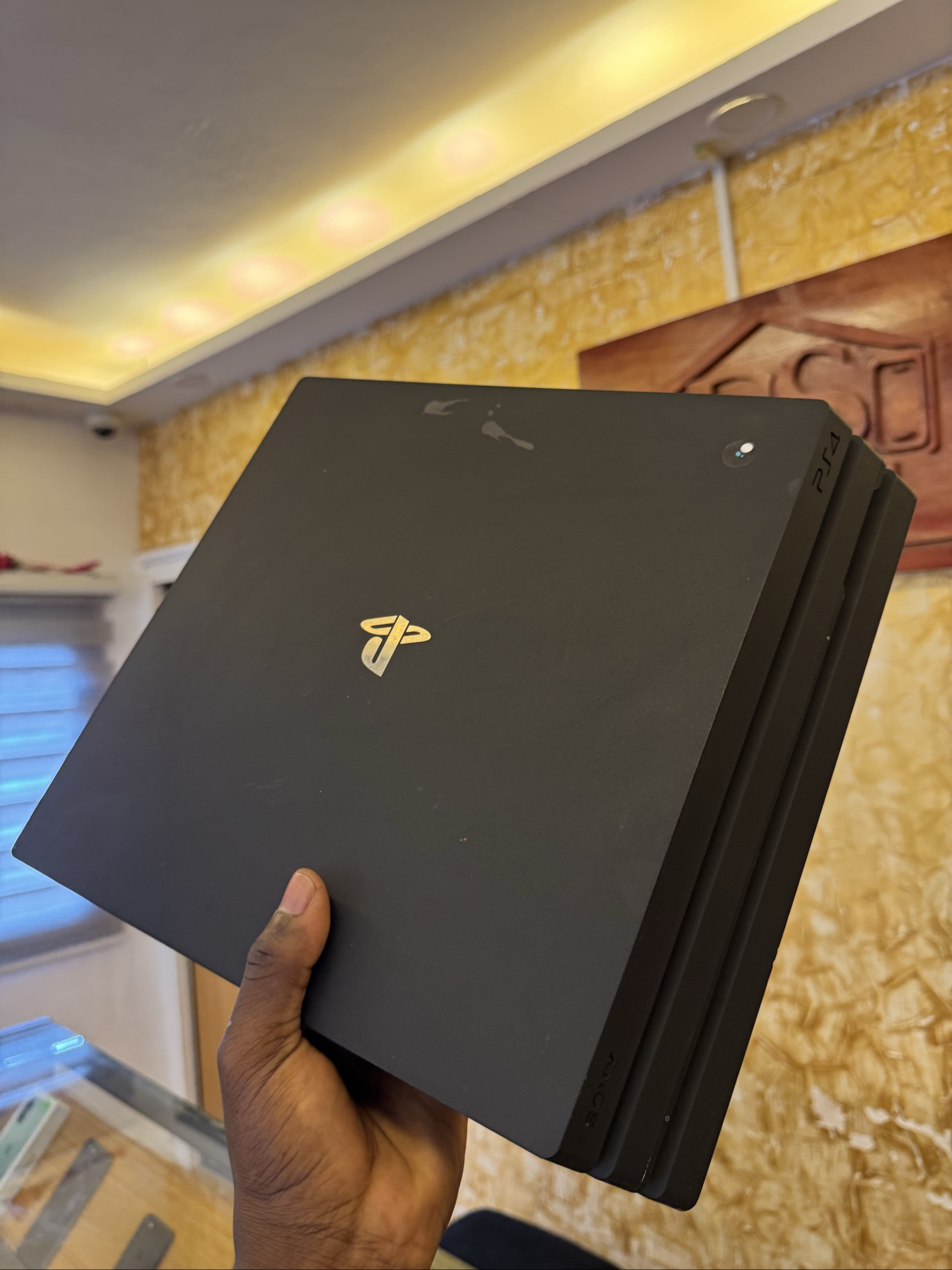 PS4 pro - 2