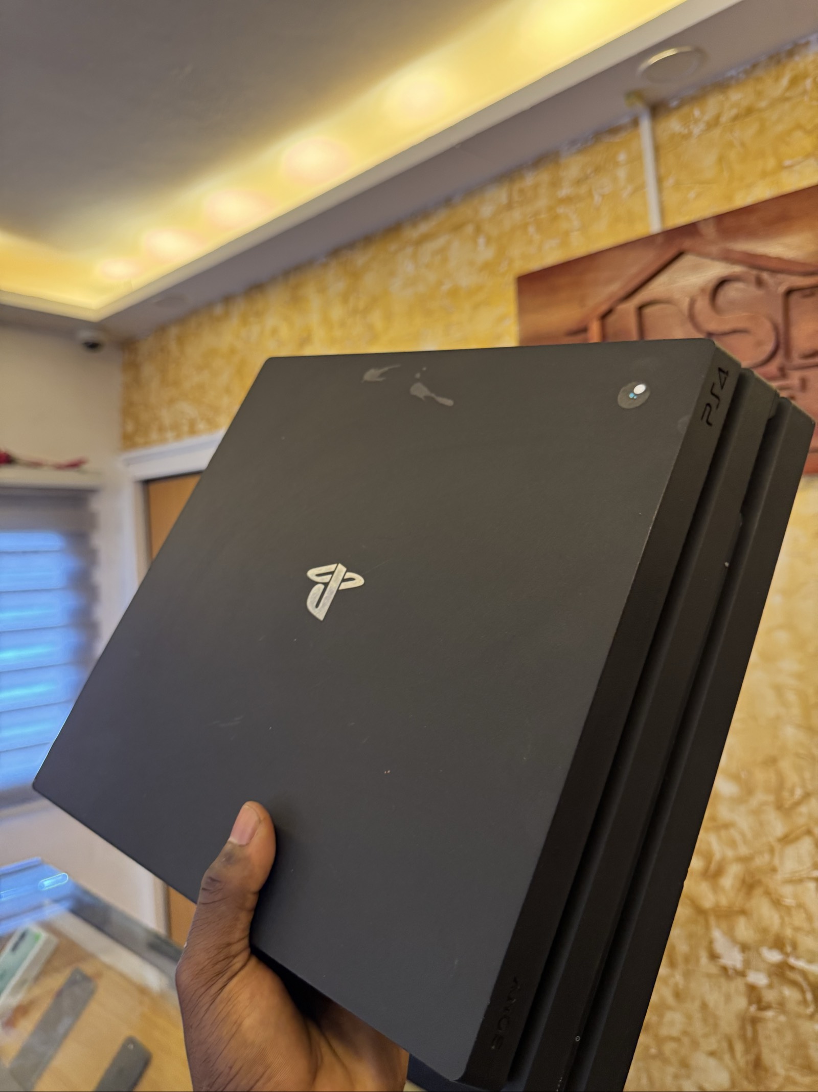 PS4 pro - 3