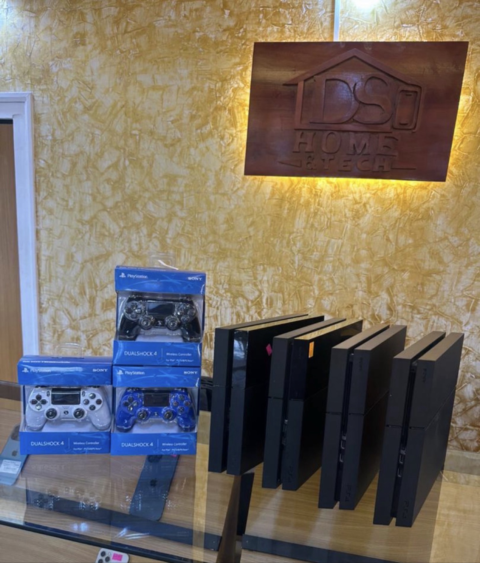PS4 standard 500g et 1 téra