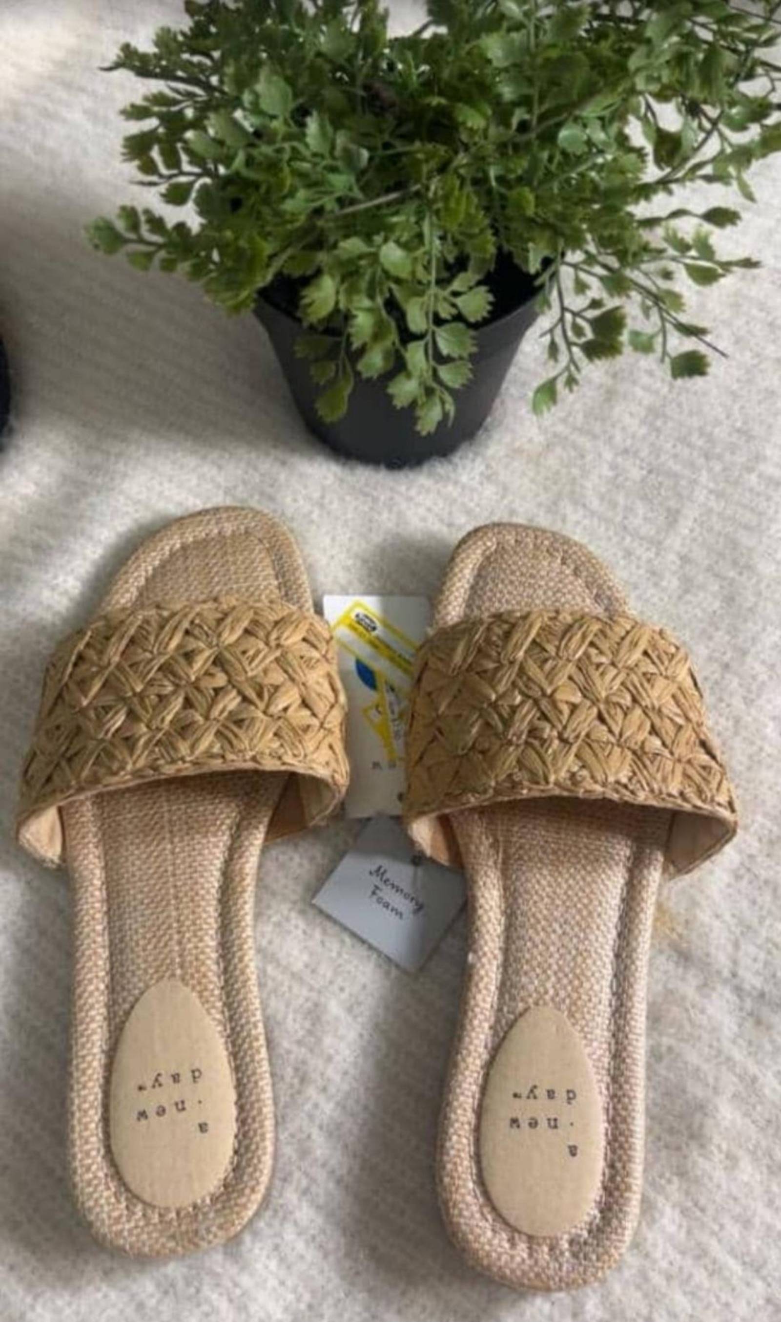 Shoes and sandals - 8