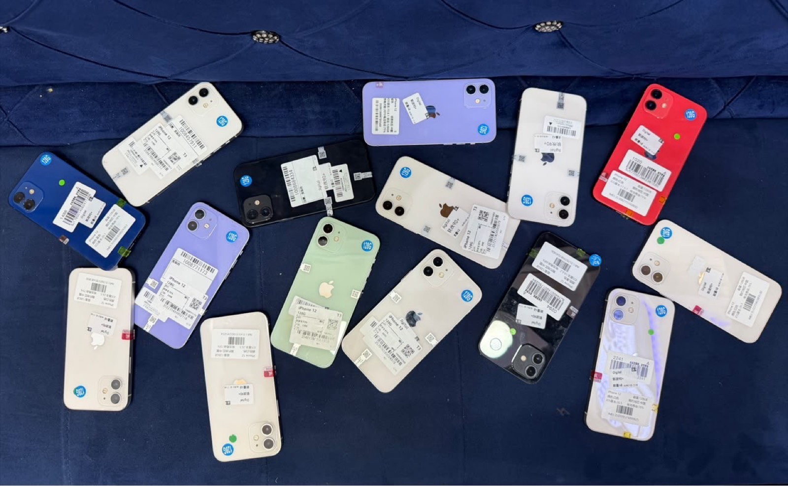 TOUT VOS IPHONE SONT DISPONIBLES CHEZ MRPHONE237 AU PRIX IMBATTABLE - 10