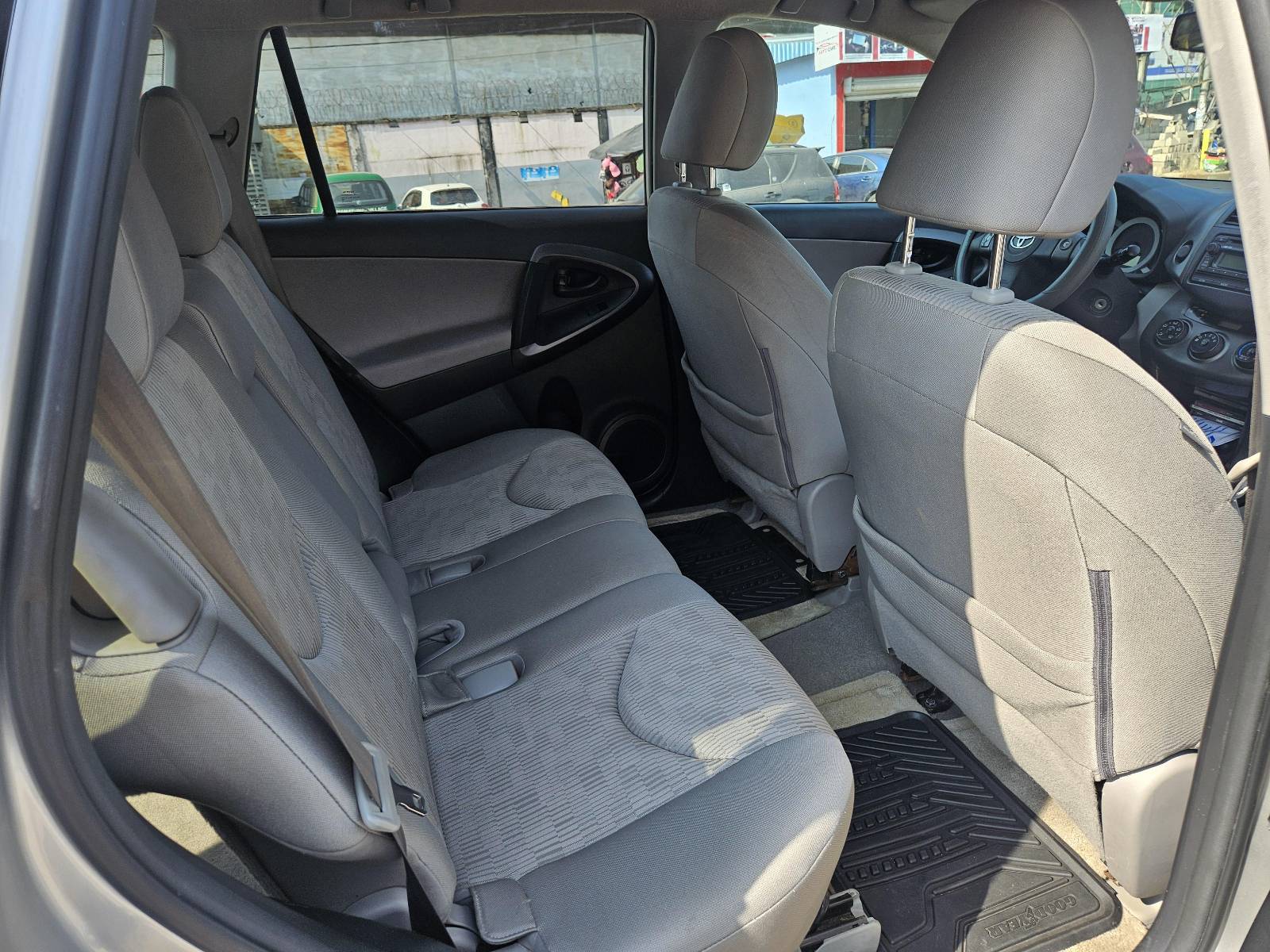 Toyota Rav4 2012 - 7