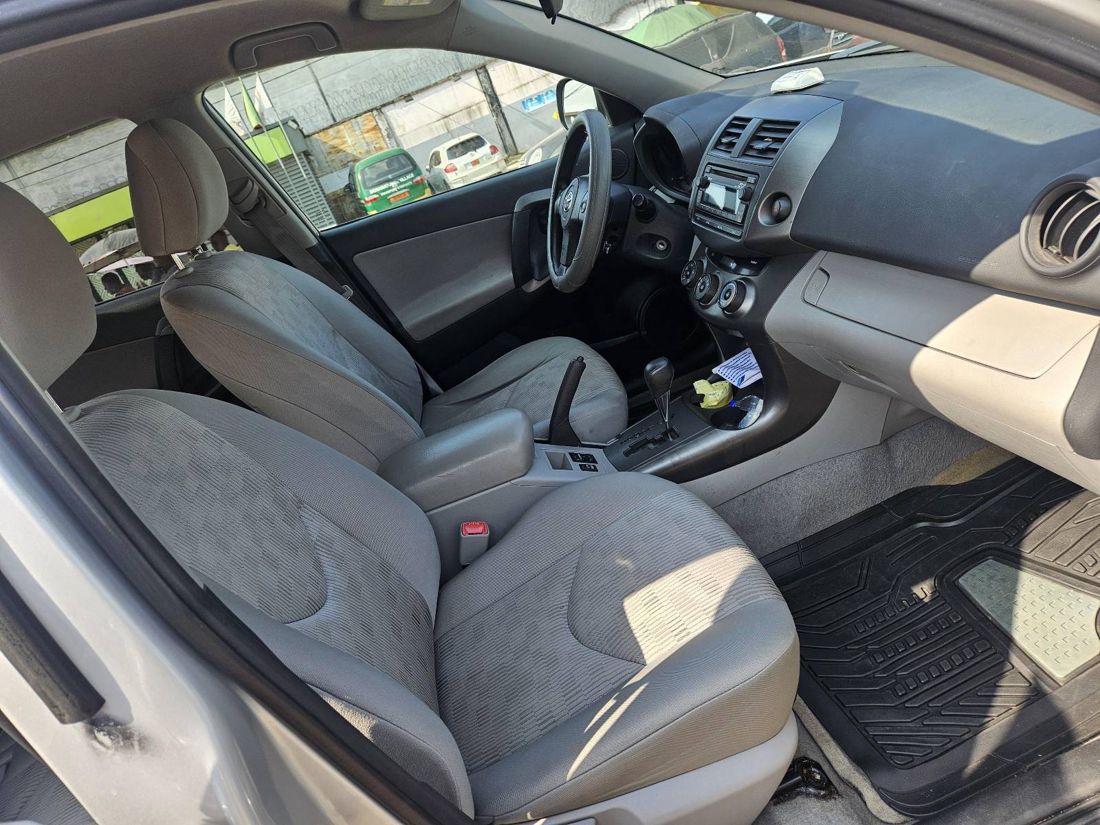 Toyota Rav4 2012 - 8