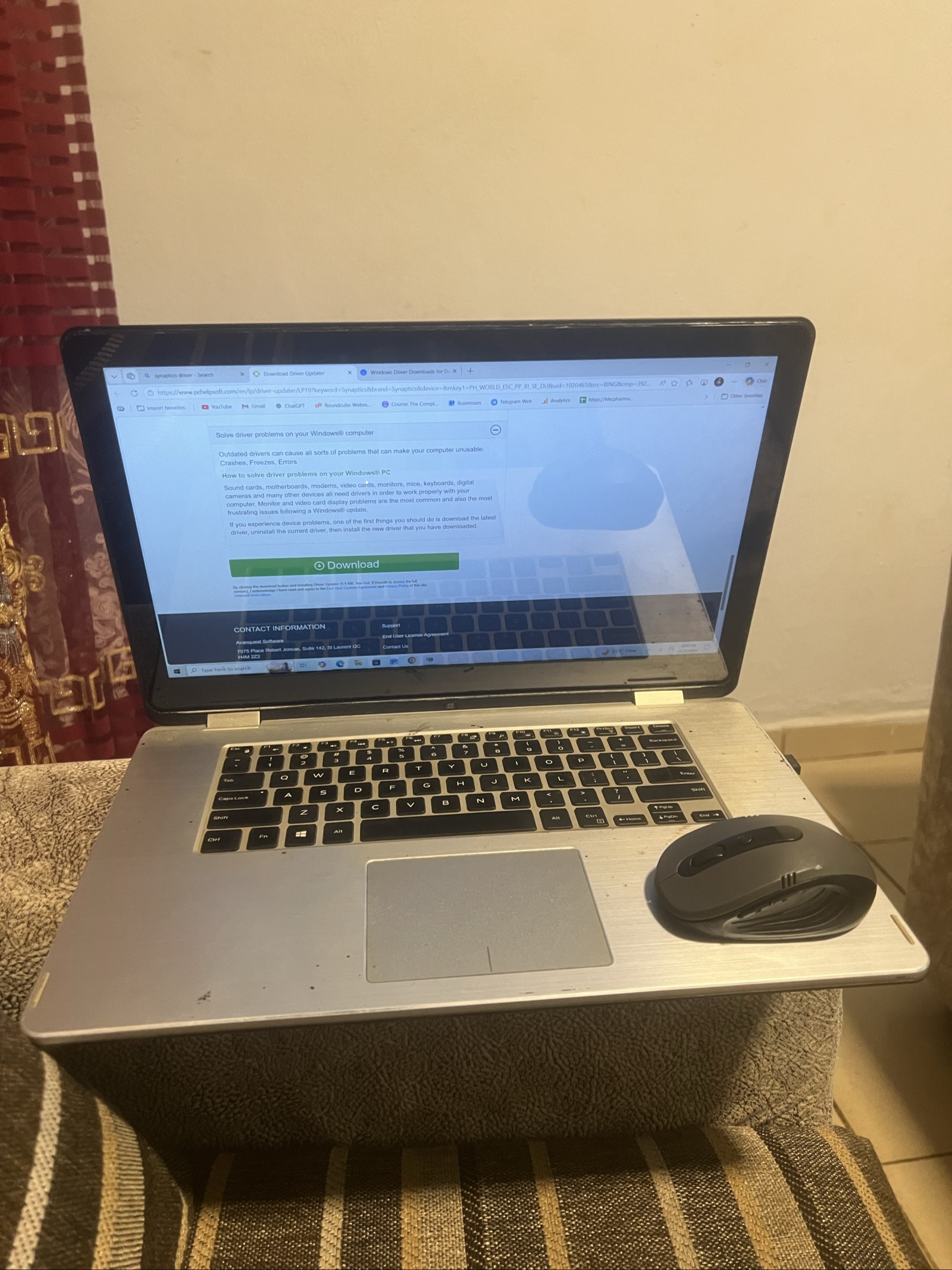 Dell Inspiron laptop, touchscreen - 7