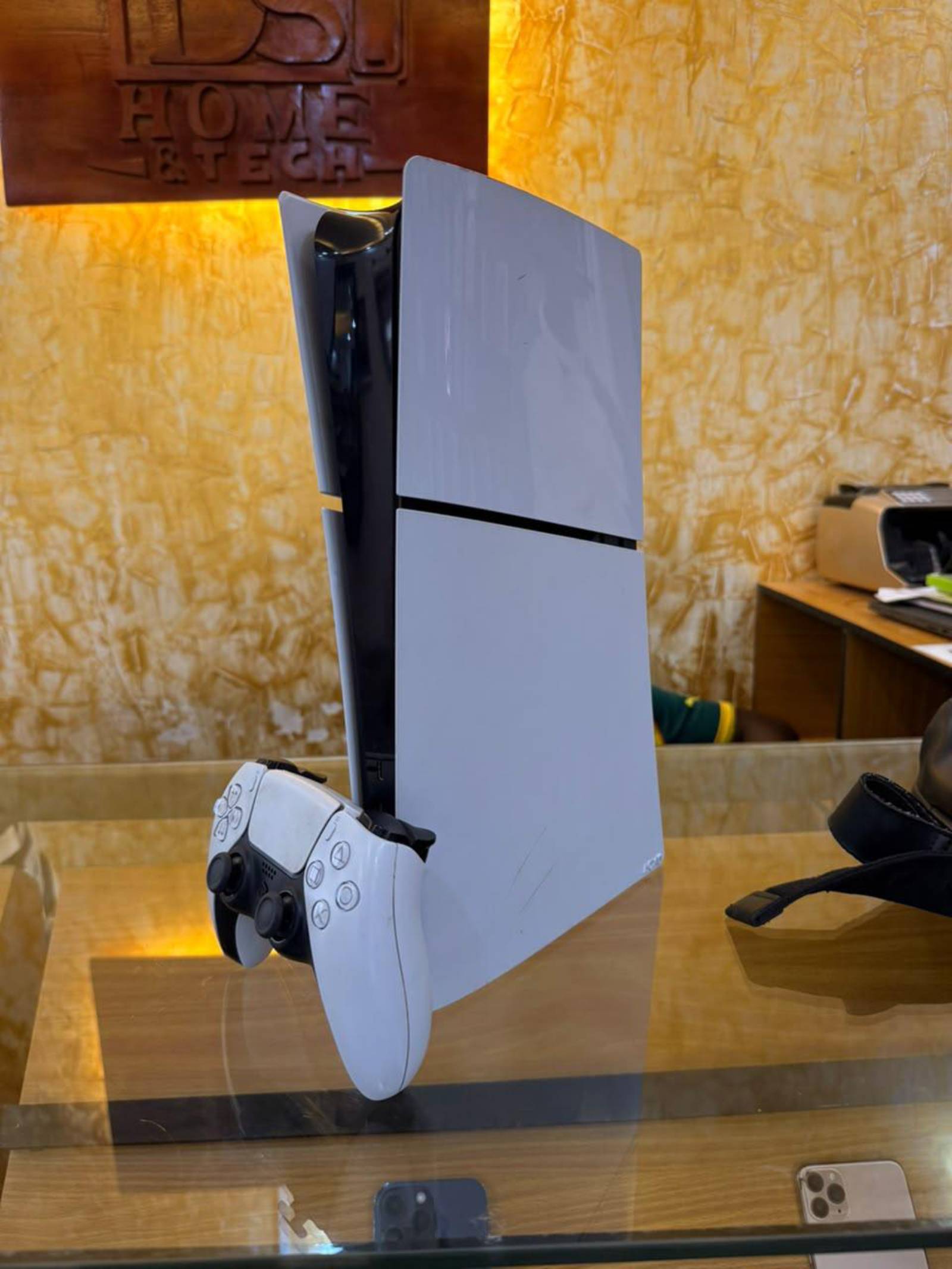 PlayStation 5 slim - 3