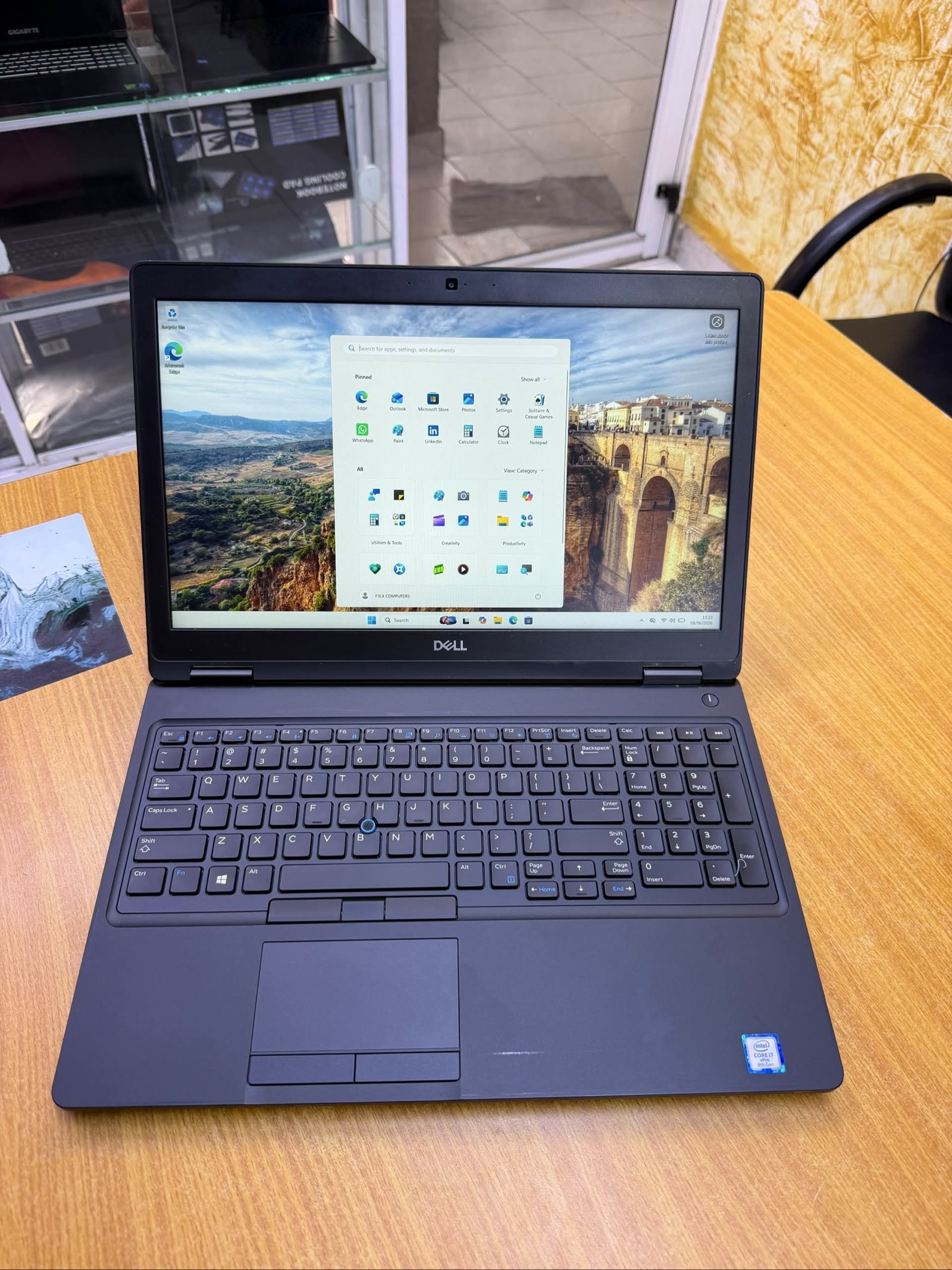 Dell précision 3530 mobile work station