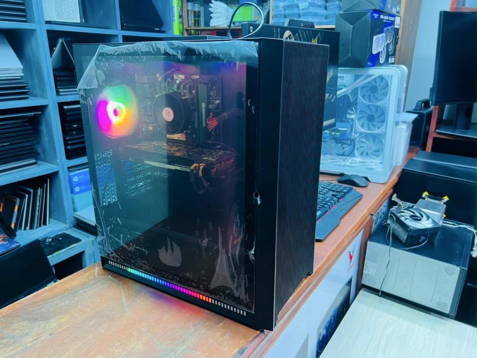 Desktop gaming complète avec tous ces accessoires - 2