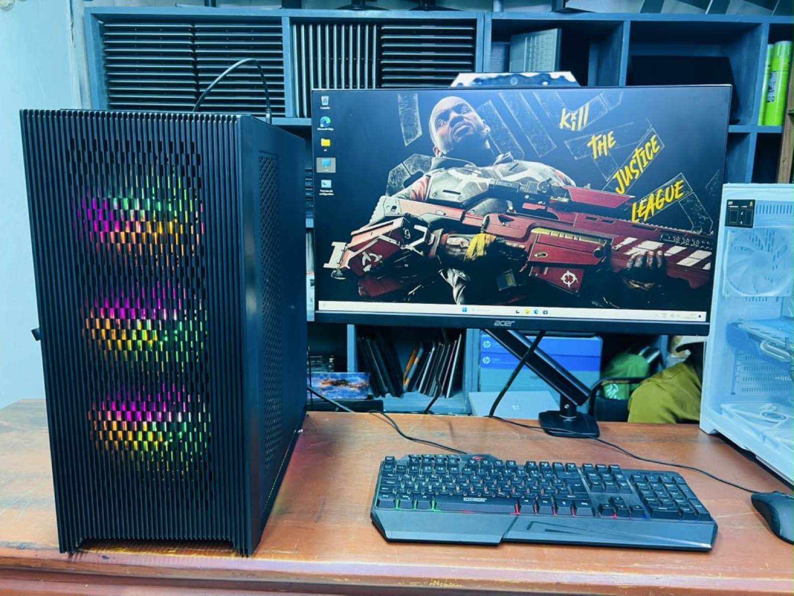 Desktop gaming complète avec tous ces accessoires