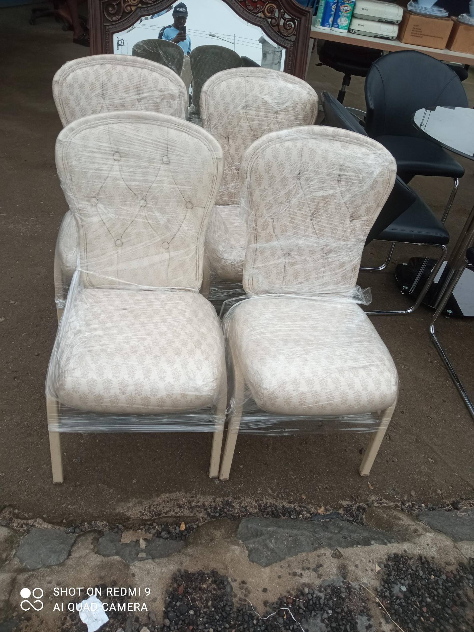 crown back banquet chairs - 3