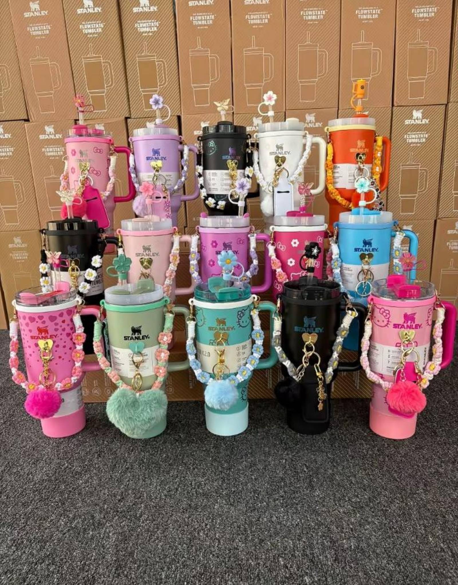 Gobelets Stanley cup avec accessoires