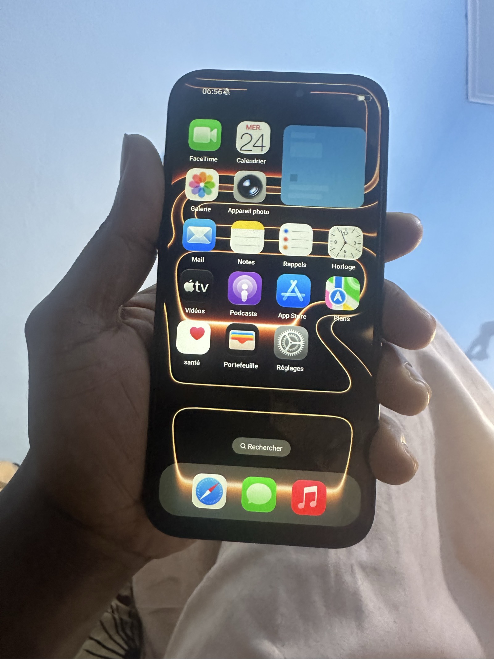 Copie iPhone 17promax 1tera tout propre - 2