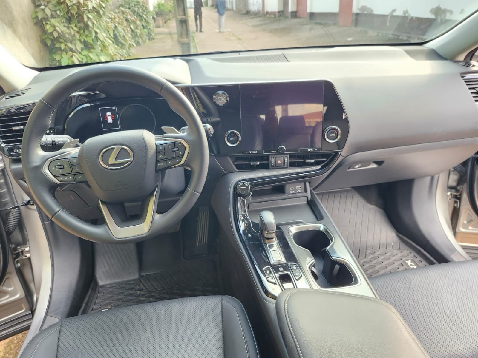Lexus nx 350 années 2024 - 3