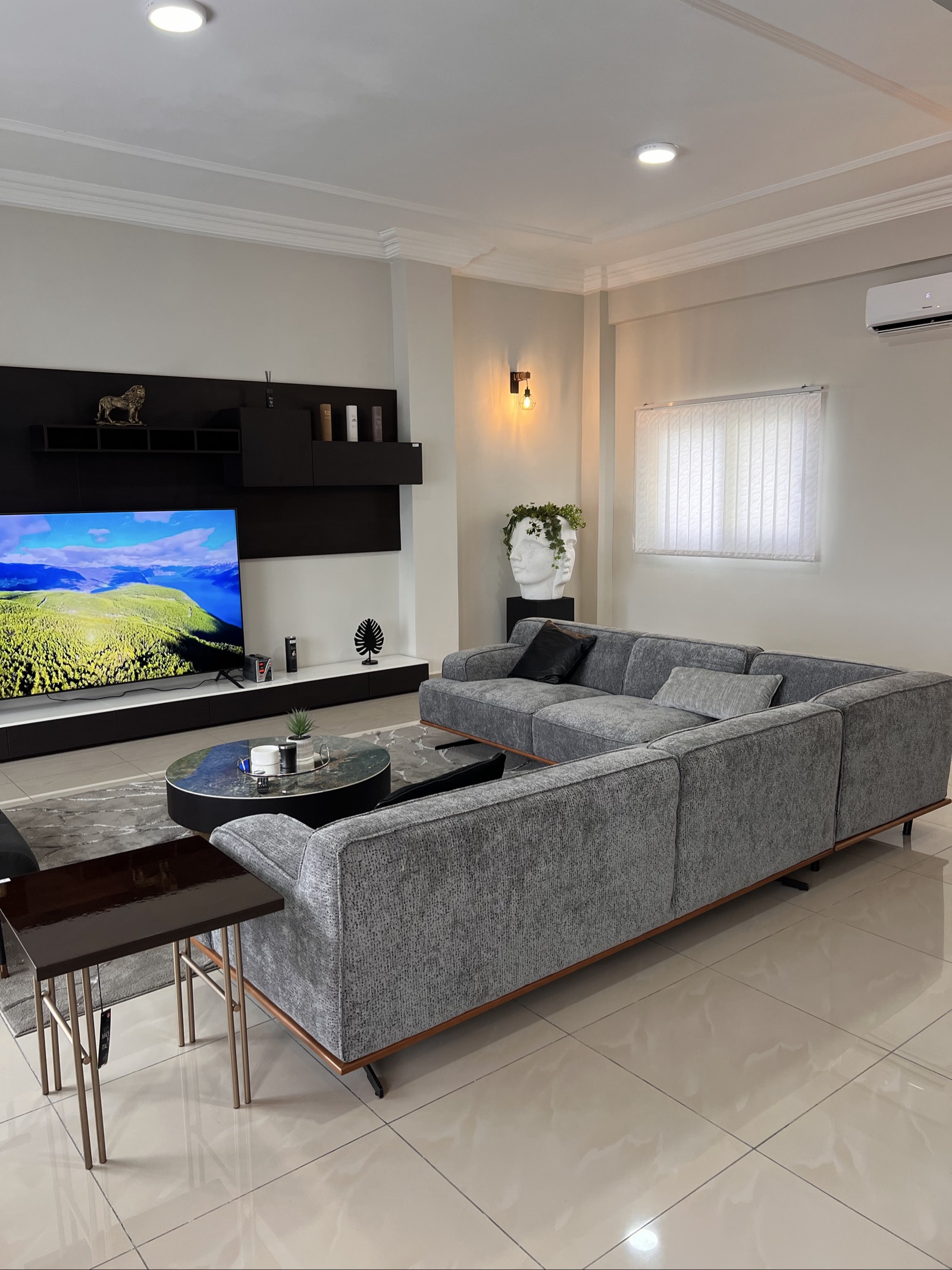 Luxury Apartment Deido Douala thumbnail 3