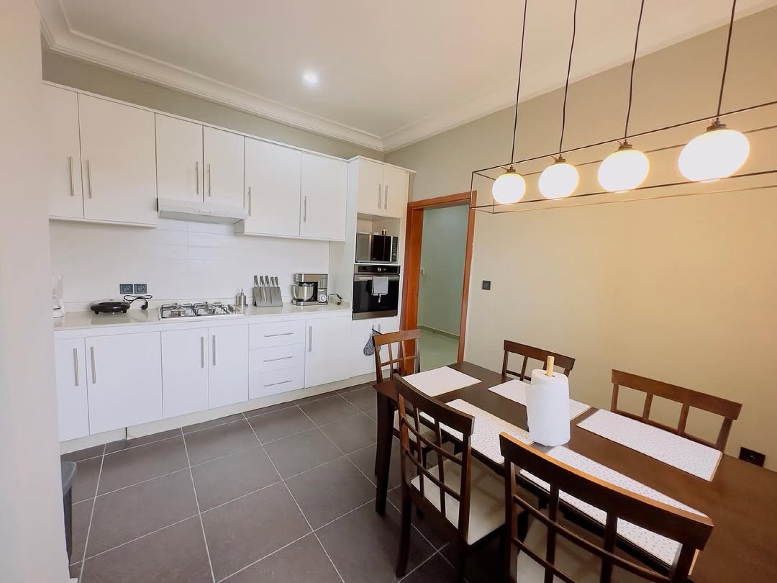 Luxury Apartment Deido Douala thumbnail 11