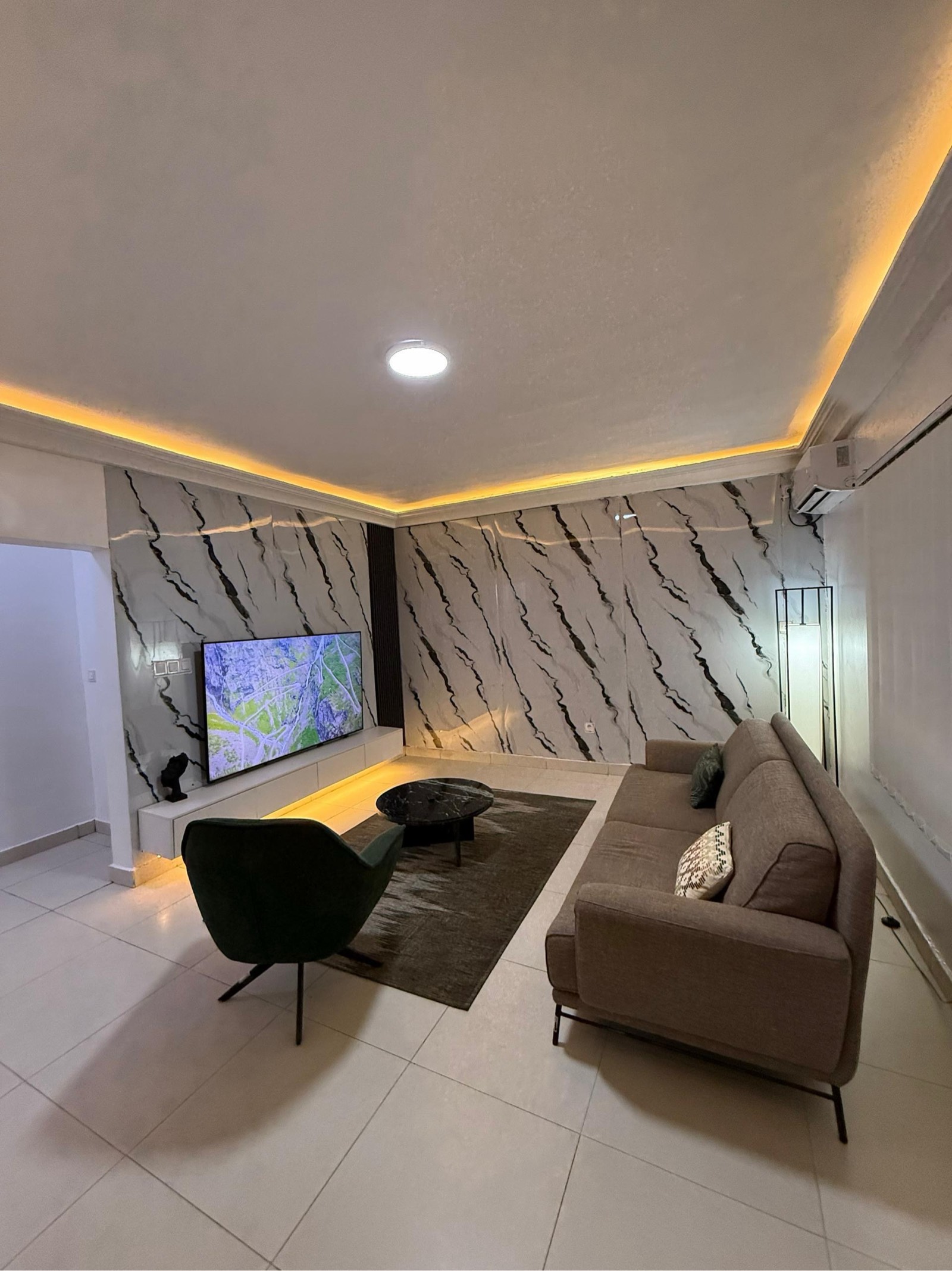 Appartement Meublé à Makepe Round point Petit Pays